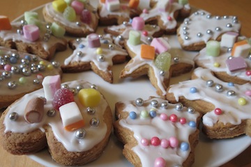 Edible Christmas Crafts - Kids biscuits